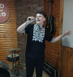 Юний співак з Краматорська здобув перемогу у двох конкурсах