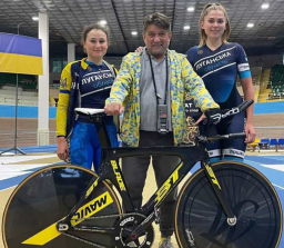 Спортсменки з Луганщини показали блискучі результати на чемпіонаті України з велоспорту