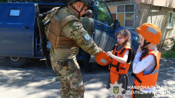 Четверта евакуація за час війни: зі Слов&rsquo;янщини вивезли матір із двома дітьми