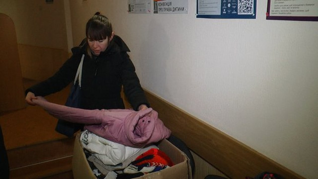 У Дніпрі розпочали видачу зимового одягу для переселенців з Покровська У Дніпрі розпочали видачу зимового одягу для переселенців з Покровська
