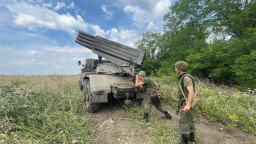 Ворожа армія посилила артобстріли та удари дронами на Донецькому фронті