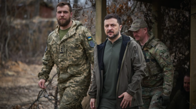 Зеленський відвідав 59 ОШБр відзначивши захисників орденами Богдана Хмельницького ІІ та ІІІ ступенів Зеленський відвідав 59 ОШБр відзначивши захисників орденами Богдана Хмельницького ІІ та ІІІ ступенів