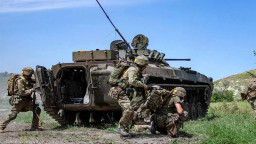 ЗС РФ втрачають живу силу і техніку на Бахмутському напрямку - Череватий