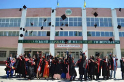 У Луганській ОВА оголосили кількість освітніх установ, які будуть працювати з осені