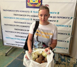 Понад 1500 ВПО з Луганщини отримали допомогу від Гуманітарного хабу у Дніпрі