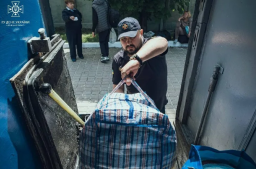 Безкоштовна евакуація з Покровська: які фонди надають допомогу жителям