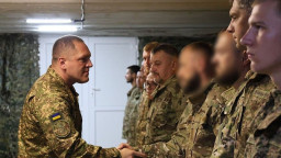 Захисники на Донеччині отримали нагороди до Дня Прапора та Дня Незалежності