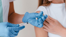 На Донеччині розпочинається вакцинація дівчат проти ВПЛ