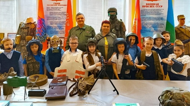Школярів на ТОТ Луганщини відправляють до воєнізованих таборів