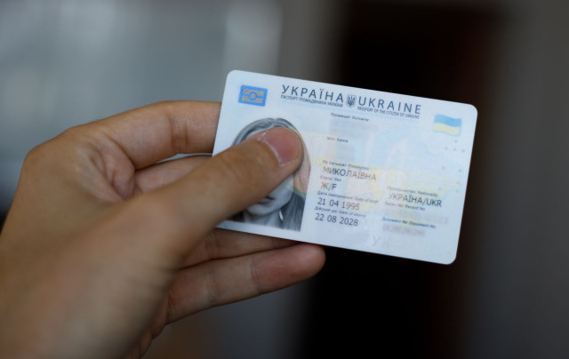 У так званій "ЛНР" вирішили дозволити голосувати на виборах по українським документам