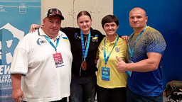Юні важкоатлети Донеччини вибороли чотири медалі на чемпіонаті Європи