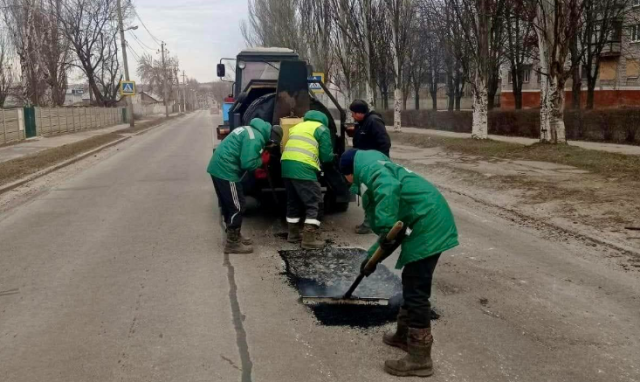 У Краматорську ремонтують дороги - КП "ДРУАС"