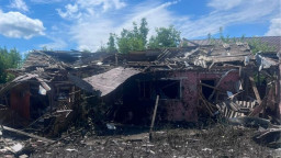 Удар ФАБ-250 по Слов'янську: загинув 67-річний чоловік, троє поранено