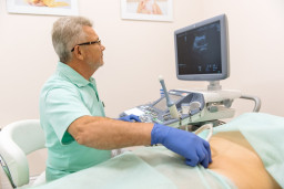 Мешканці Донеччини скаржаться на брак лікарів