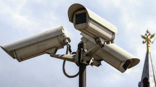 В окупованому Луганську змушують монтувати камери за російськими стандартами В окупованому Луганську змушують монтувати камери за російськими стандартами