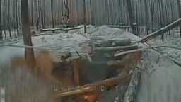 Українські оператори дронів знищили базу окупантів на Лиманському напрямку