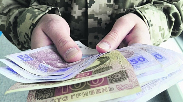 Українські військові з Рубіжного отримали по 30 тисяч гривень грошової допомоги