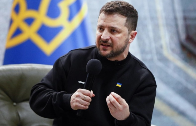 Зеленський розкритикував Байдена за недостатню допомогу ЗСУ: "Ми билися поодинці"