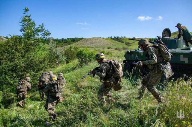 Російські війська активізували наступ на Луганщині: атаки поблизу шести сіл