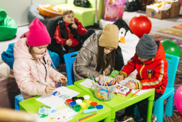 Мешканці Святогорівського округу отримали допомогу від благодійників