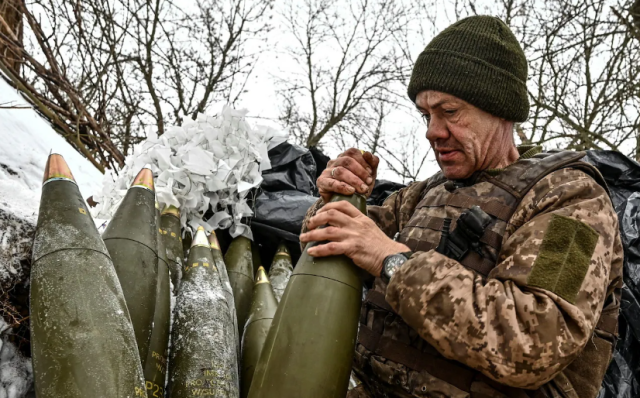 Напружена ситуація на фронті та проблеми з переозброєнням: виклики для ЗСУ