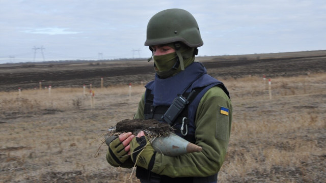 На окупованій Донеччині актувно знешкоджують вибухонебезпечні предмети
