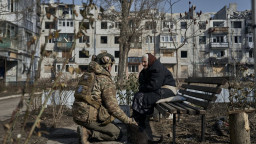 Російські загарбники завдали авіаудару по Слов'янську: пошкоджено десятки будинків