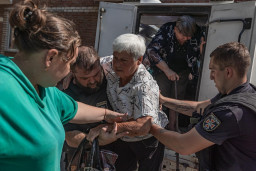 Евакуація з Донеччини: Бахмутський психоневрологічний інтернат приймає переселенців