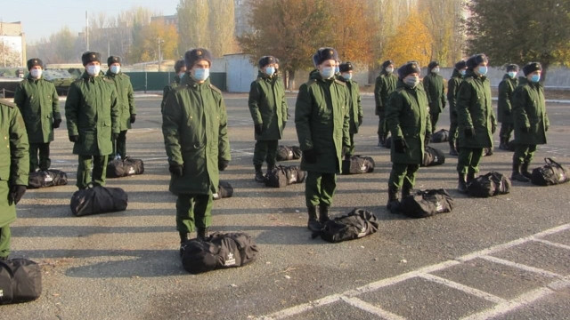 На окупованій Луганщині оголошено осінній призов на строкову службу На окупованій Луганщині оголошено осінній призов на строкову службу