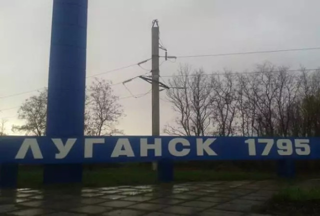 Евакуація у двох школах Луганська через повідомлення про мінування
