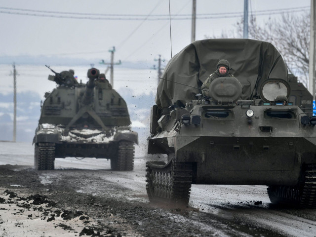 Ворог накопичує живу силу і техніку в окупованому Маріуполі – Андрющенко