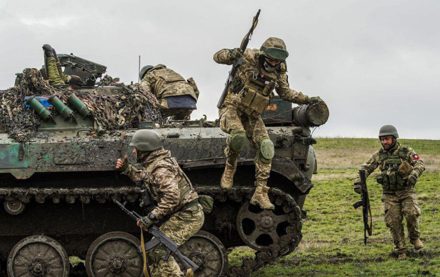 Окупантам вдалося домогтися успіху біля Сватового - DeepState Окупантам вдалося домогтися успіху біля Сватового - DeepState