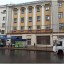 В центре Донецка на здании появились странные флаги