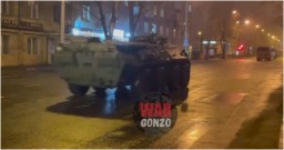 В Донецке по центральным улицам курсируют колонны техники боевиков «ДНР»