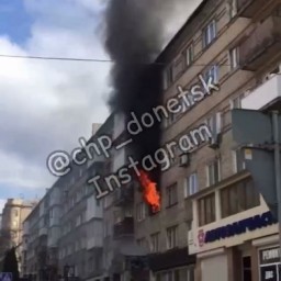 В Донецке во время пожара в доме на пр. Комсомольский погибла женщина