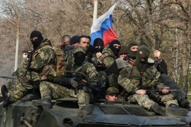 Боевики «ДНР» размещают боевые бронированные машины в н.п. Бойковское