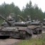 Боевики «ДНР» вывели из мест хранения 13 танков