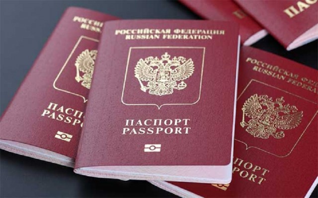 В «ДНР» резко сократилась выдача «паспортов РФ»