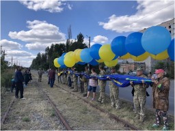 Над Донецком пролетел украинский флаг