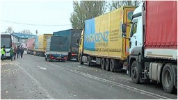 На «Успенке» на выезде из РФ стоят более 300 фур