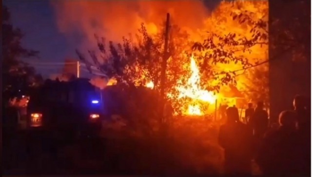 В Горловке на улице Седова произошел масштабный пожар