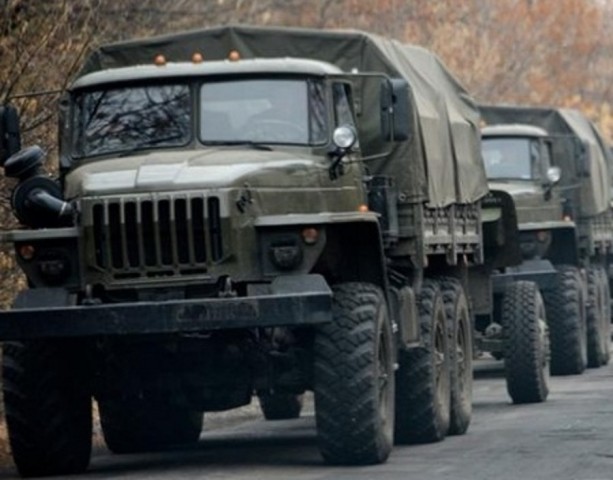 В н.п. Победа в районе границы с РФ зафиксированы грузовики военного типа