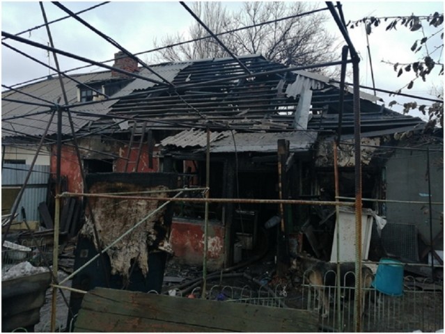 В н.п. Кадиевка во время пожара погибли два человека