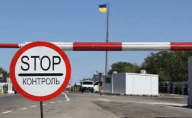 Увеличилось число минивенов, проезжающих через КПП «Гуково» и «Донецк»