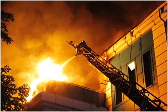 Стали известны подробности пожара в больнице Донецка