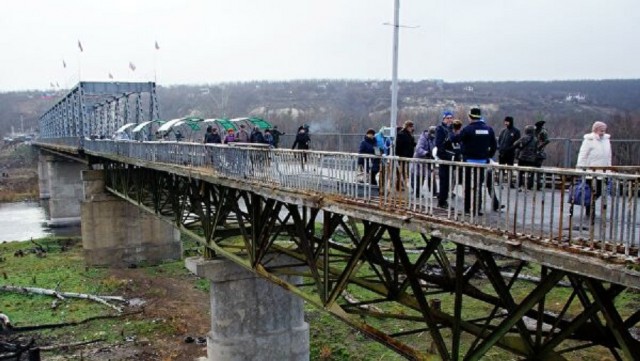 Через Станицу Луганскую провозят гробы