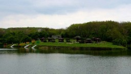 В районе н.п. Григоровка прорвала дамба