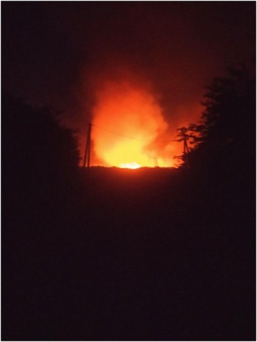 Жители Горловки встревожены заревом мощного пожара