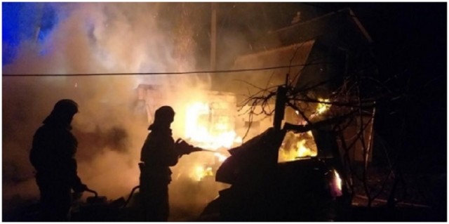 В Луганске на территории садового товарищества произошел пожар