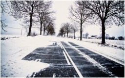 В н.п. Ровеньки трое детей оказались на дороге в мороз